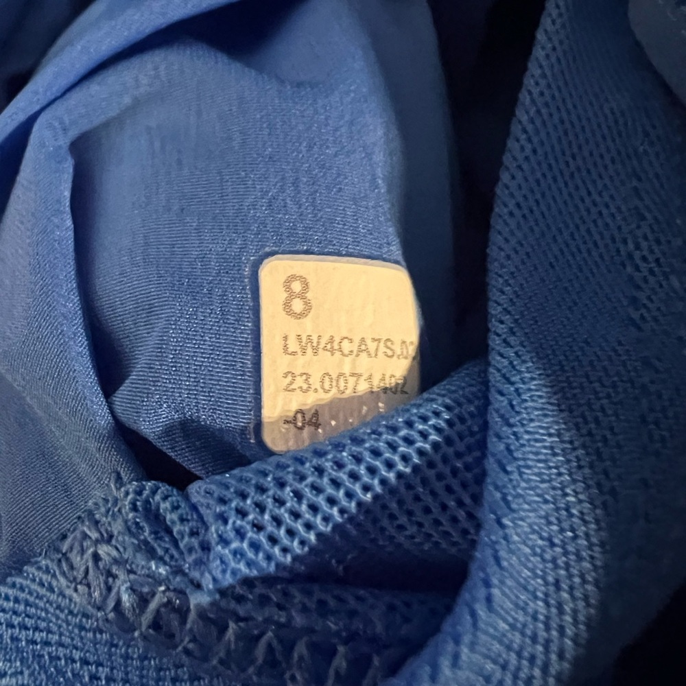 Lululemon Down For It All Jacket size 8 Pipe Dream Blue EUC - Picture 3 of 16